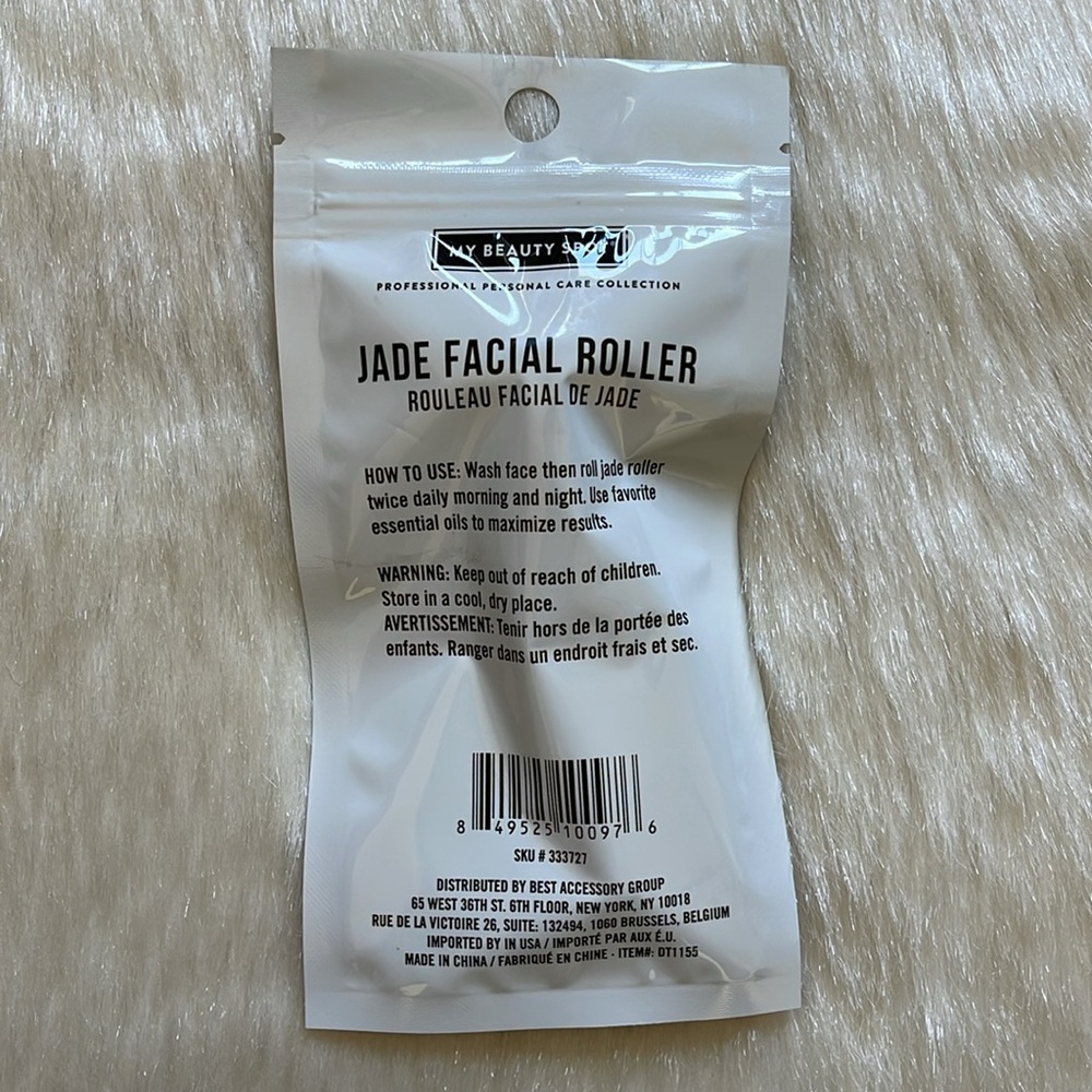 Jade Facial Roller & Fruit Tea Vitamin Infused Moisturizing Sheet Mask Set - Picture 4 of 12